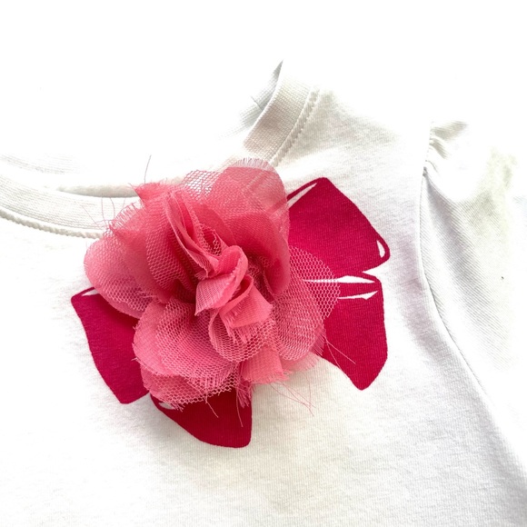 Kate Spade Flower Pom Short-Sleeved Top, Size 4Y - Picture 2 of 4